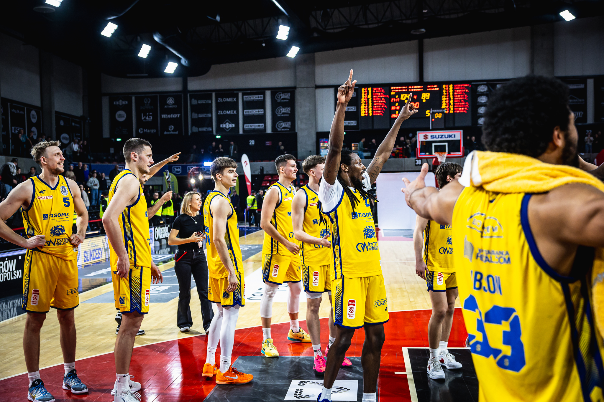 Pasja, Charakter i Pełna Hala